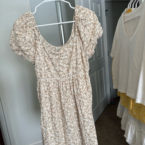 American Eagle Floral Puff Sleeve Dress - Picture 2 of 5